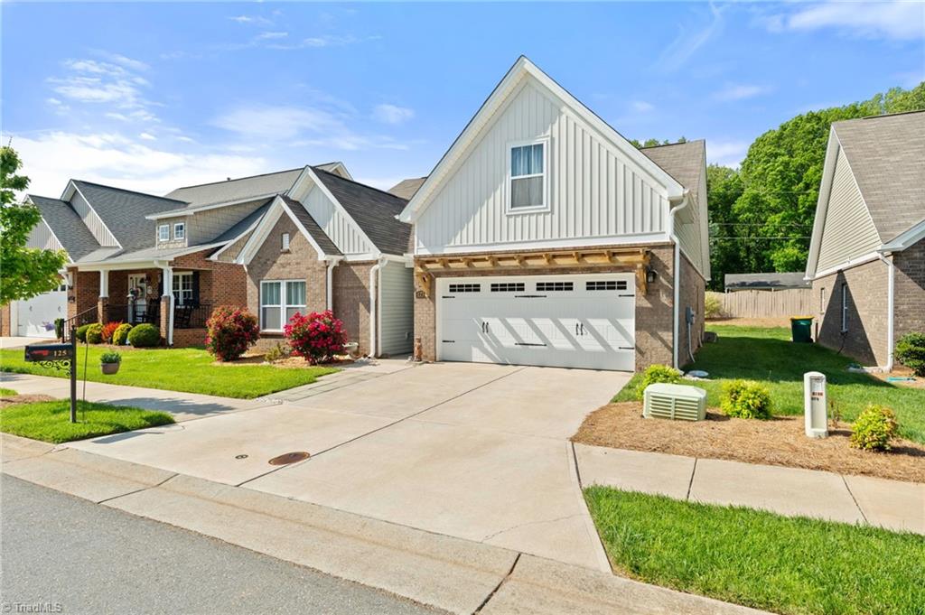 125 Broad Meadow Court, Rural Hall, North Carolina image 1