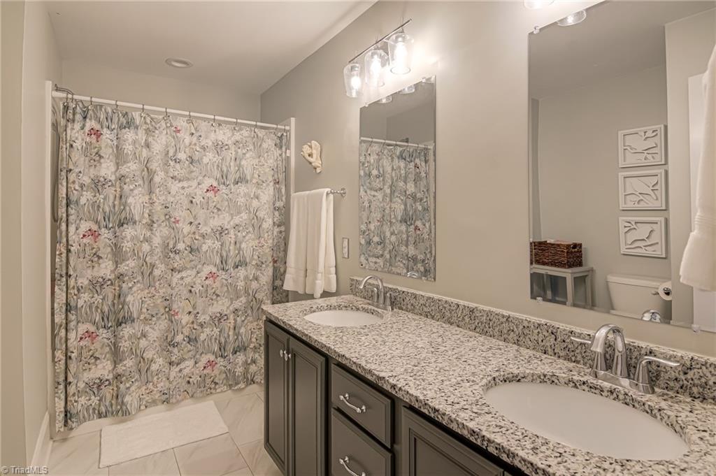 4833 Worchester Place, Jamestown, North Carolina image 9