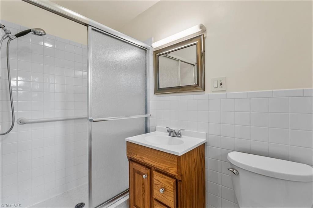 307 Fairidge Drive, Jamestown, North Carolina image 19