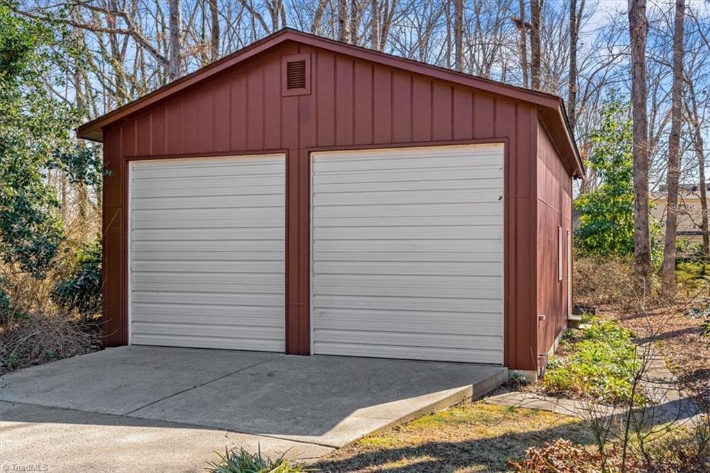 307 Fairidge Drive, Jamestown, North Carolina image 32