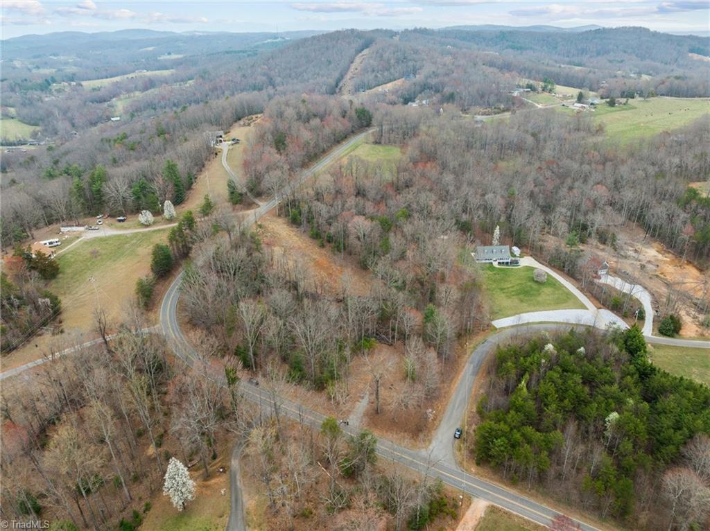 1990 Holly Springs Road, Mount Airy, North Carolina image 9