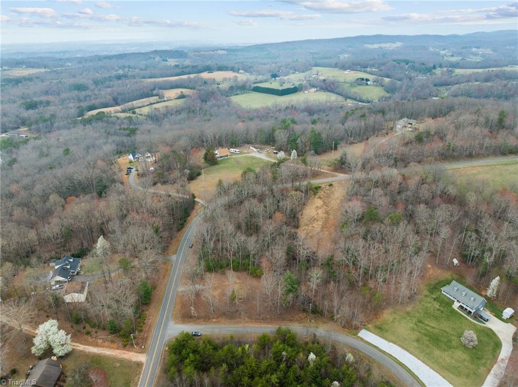 1990 Holly Springs Road, Mount Airy, North Carolina image 7