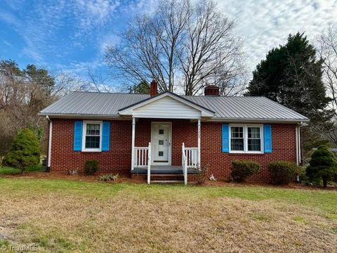 A home in Ramseur