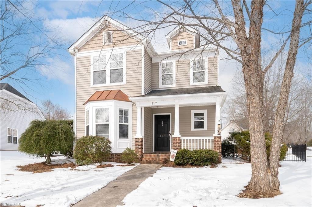 Photo of 117 Windsor Circle, Advance, NC 27006 (MLS # 1207918)