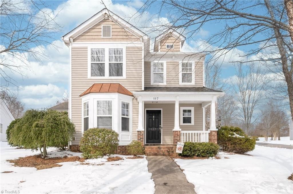 Photo of 117 Windsor Circle, Advance, NC 27006 (MLS # 1207918)