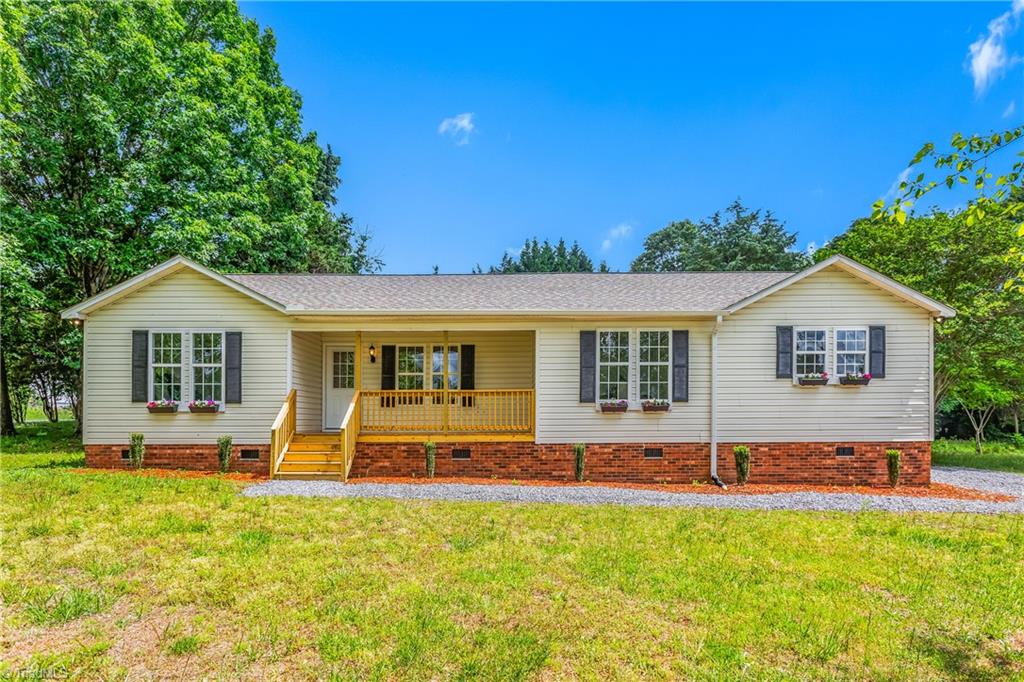 107 Oakridge Lane, Mocksville, North Carolina image 1