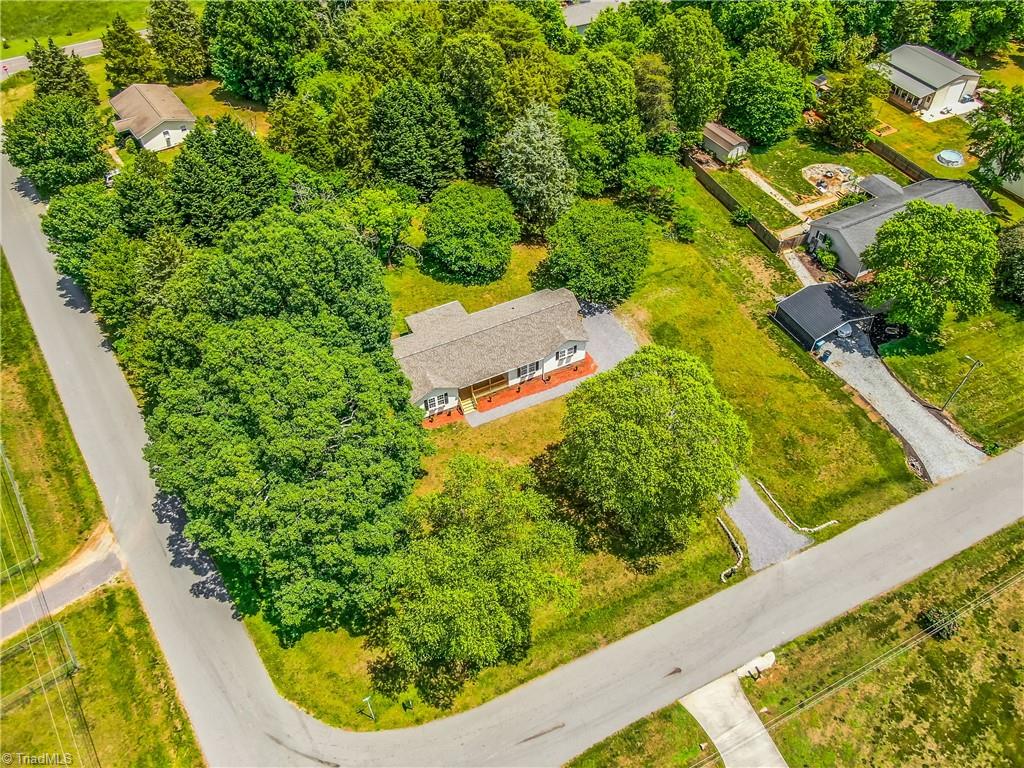 107 Oakridge Lane, Mocksville, North Carolina image 33