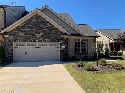 Townhouse For Sale - 4743 Willowstone Drive<br/> High Point, NC 27265