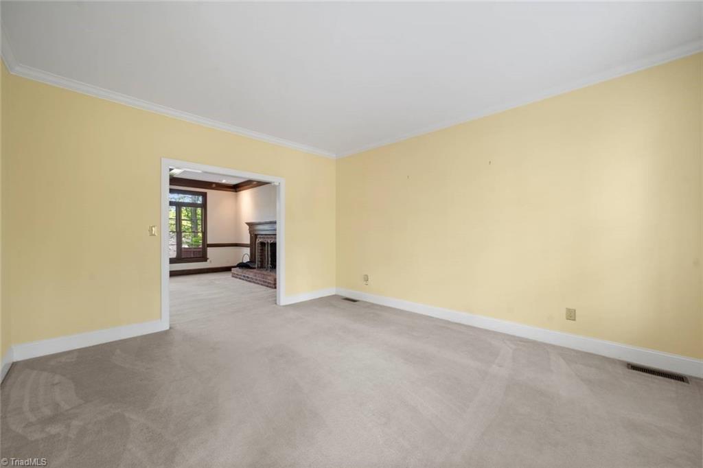 Winston-Salem, North Carolina 27104, United States, 4 Bedrooms Bedrooms, ,4 BathroomsBathrooms,Residential,Active,111062