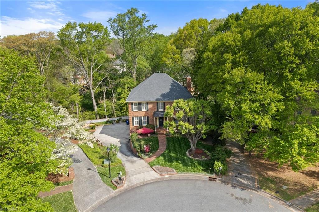 Winston-Salem, North Carolina 27104, United States, 4 Bedrooms Bedrooms, ,4 BathroomsBathrooms,Residential,Active,111062