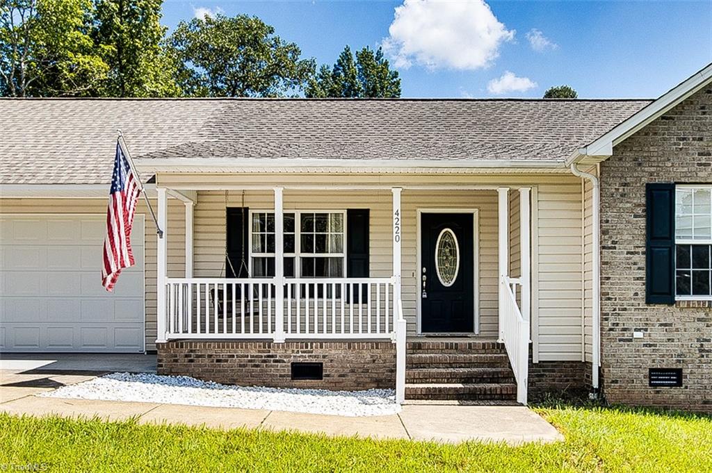 4220 N Pin Oak Drive, Randleman, North Carolina image 1