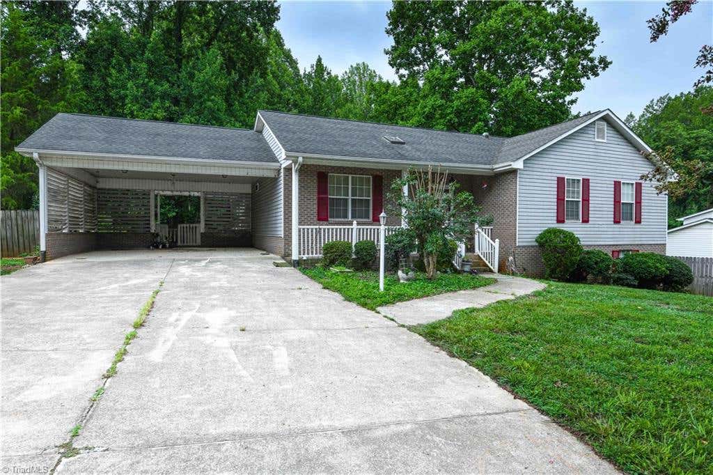 Photo of 3810 Crickett Lane, Winston-Salem, NC 27105 (MLS # 1228288)