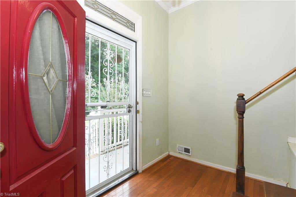 Photo of 3810 Crickett Lane, Winston-Salem, NC 27105 (MLS # 1228288)