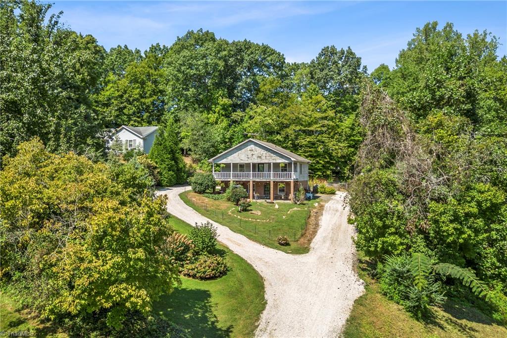 Photo of 1514 Gopher Woods Road, Asheboro, NC 27205 (MLS # 1234757)
