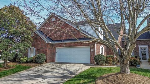 Townhouse For Sale - 1365 Royalty Circle<br/> Statesville, NC 28625