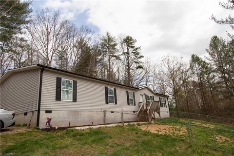 Mobile Home For Sale - 4106 Congo Road<br/> Wilkesboro, NC 28697