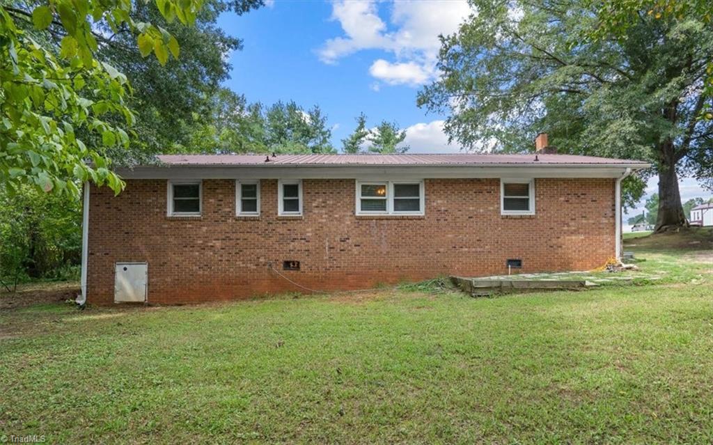 3947 Pearl Avenue, Sophia, North Carolina image 15