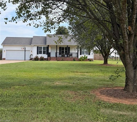 Homes For Sale - 7580 Woodleaf Road<br/> Woodleaf, NC 27054