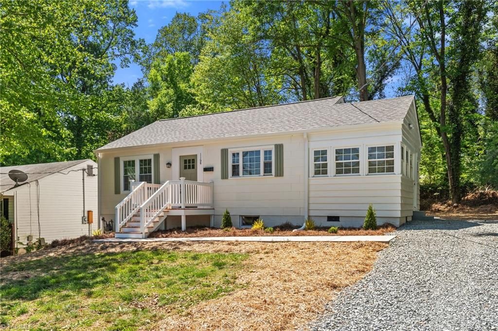 Photo of 1168 Lockland Avenue, Winston-Salem, NC 27103 (MLS # 1216959)