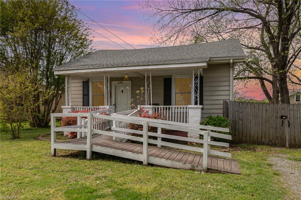725 S Beaumont Avenue, Burlington, North Carolina image 1