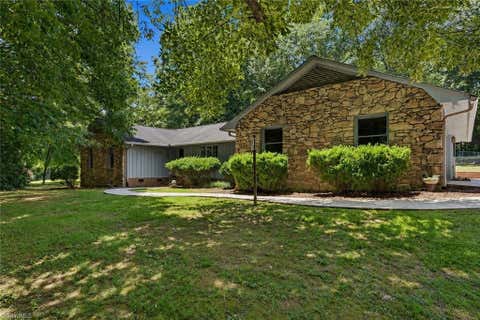 Homes For Sale - 3326 Sedgefield Road<br/> Iredell County, Statesville, NC 28625