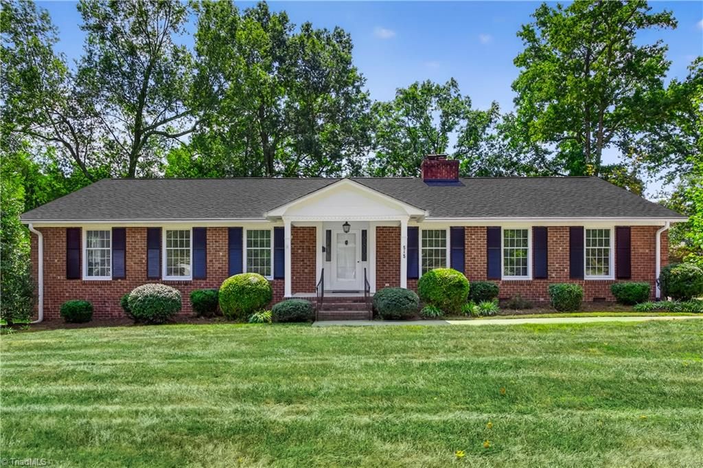 Photo of 818 Colonial Drive, Burlington, NC 27215 (MLS # 1207305)