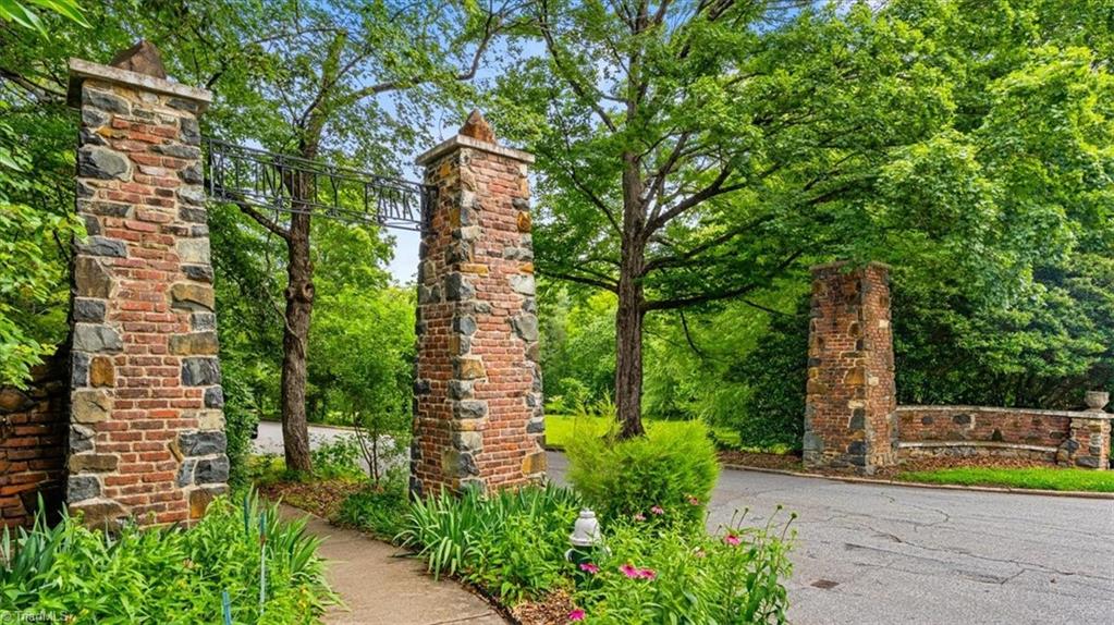 516 Willowbrook Drive, Greensboro, North Carolina image 44