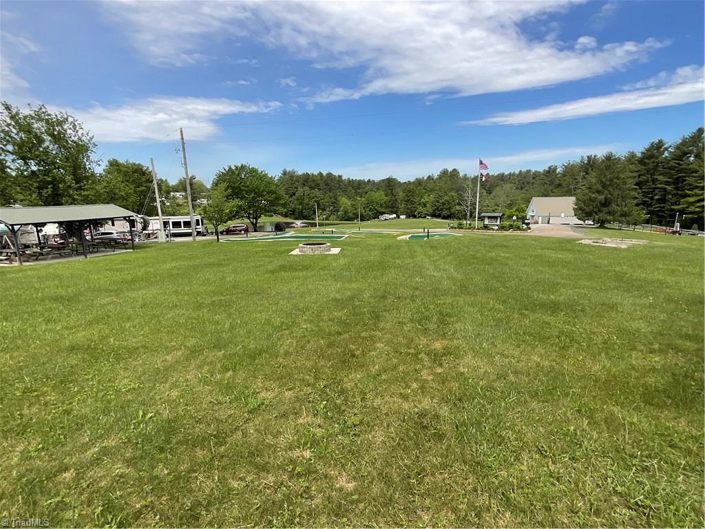 427 Saddle Ridge Drive, Ennice, North Carolina image 8
