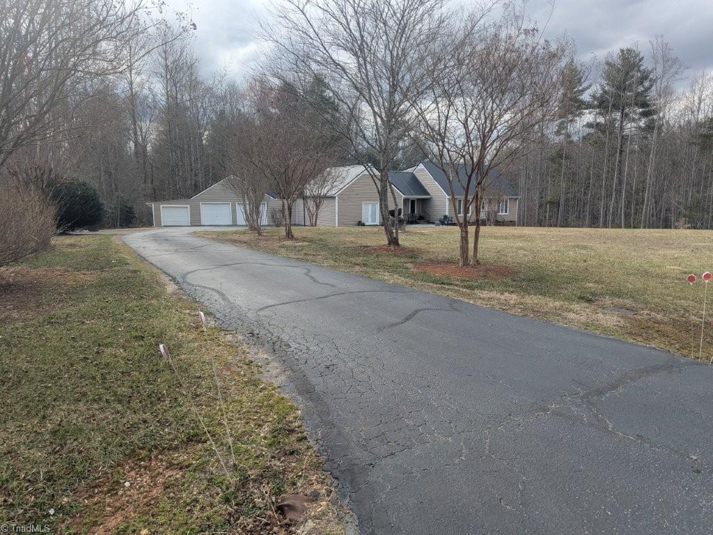 976 Fishing Creek Road, Wilkesboro, North Carolina image 3