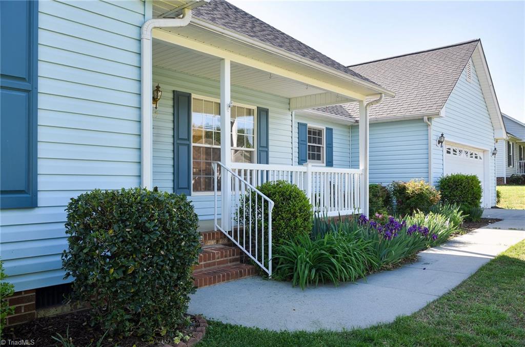 145 Charleston Ridge Drive, Mocksville, North Carolina image 4