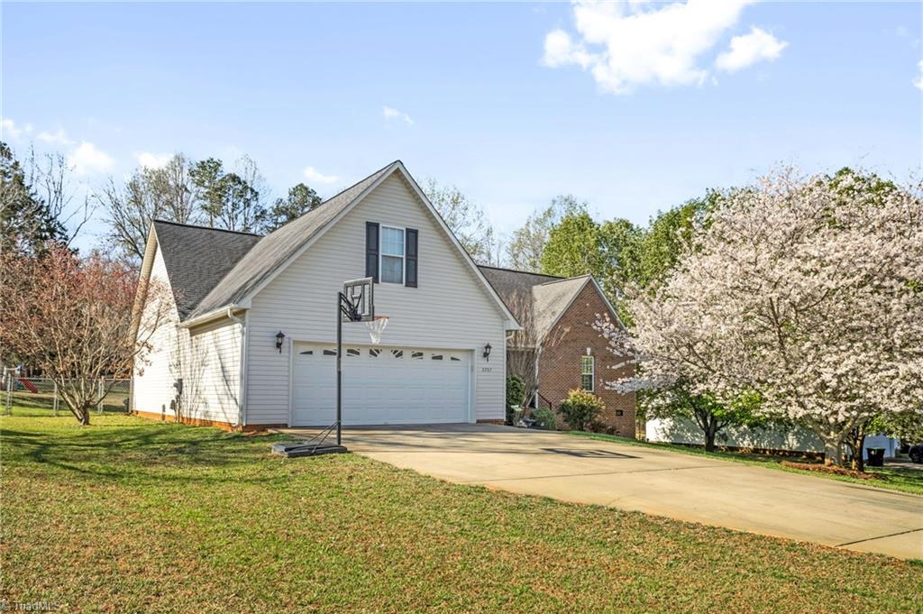 2287 Loflin Farlow Lane, Sophia, NC, 27350