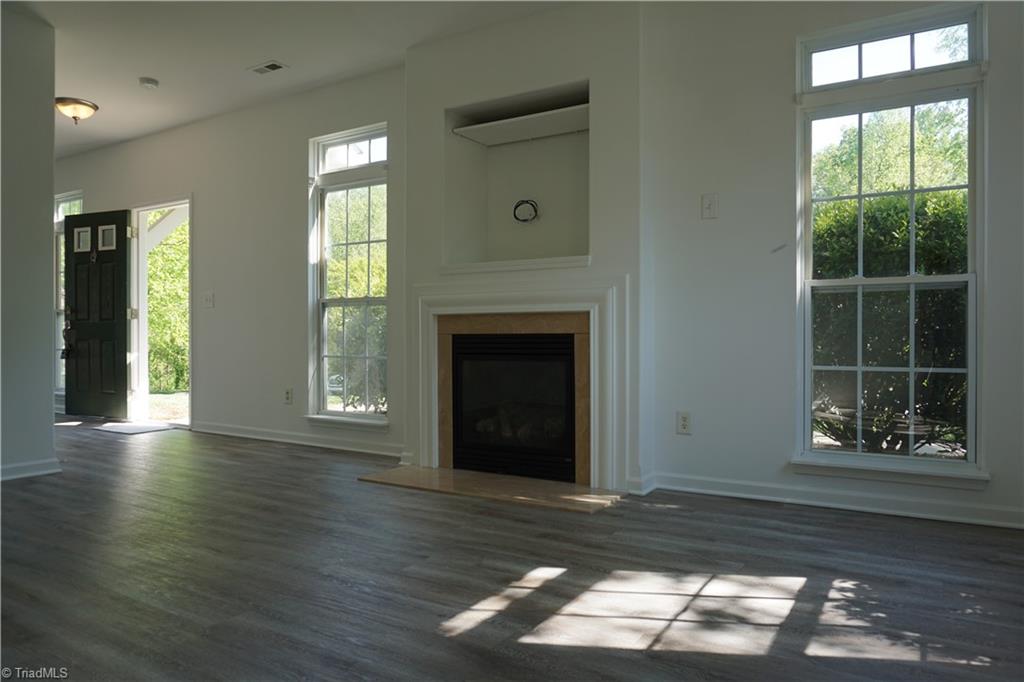 Photo 11 of 50 of 5905 Hollow Wood Court townhome