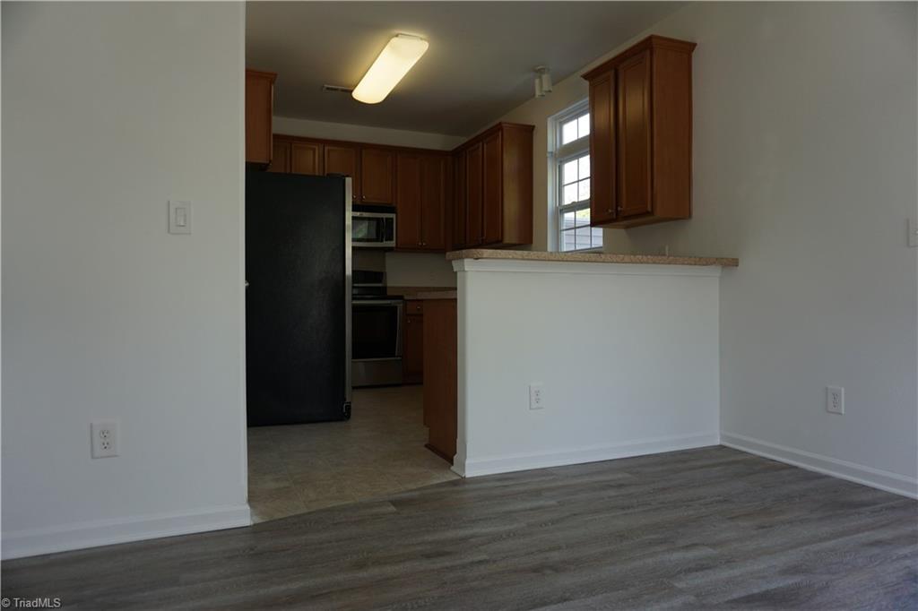 Photo 16 of 50 of 5905 Hollow Wood Court townhome