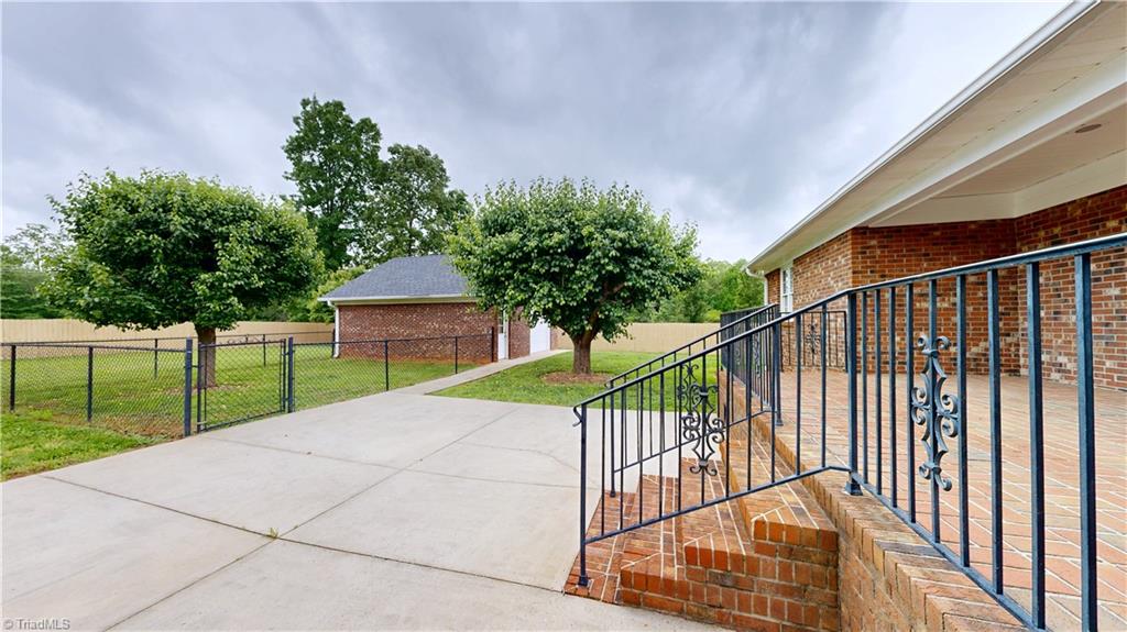 741 Holly Grove Drive, Randleman, North Carolina image 9