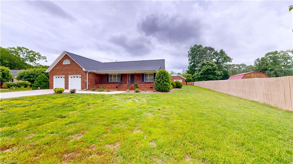 741 Holly Grove Drive, Randleman, North Carolina image 2