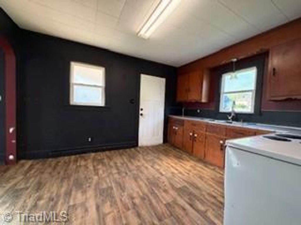 Photo of 123 Stonewood Road, Elkin, NC 28621 (MLS # 1214313)