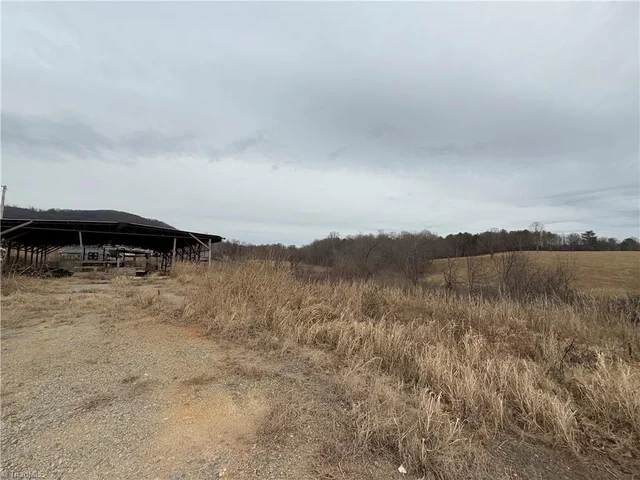 241 Mountain Valley Drive, photo 2 of 24