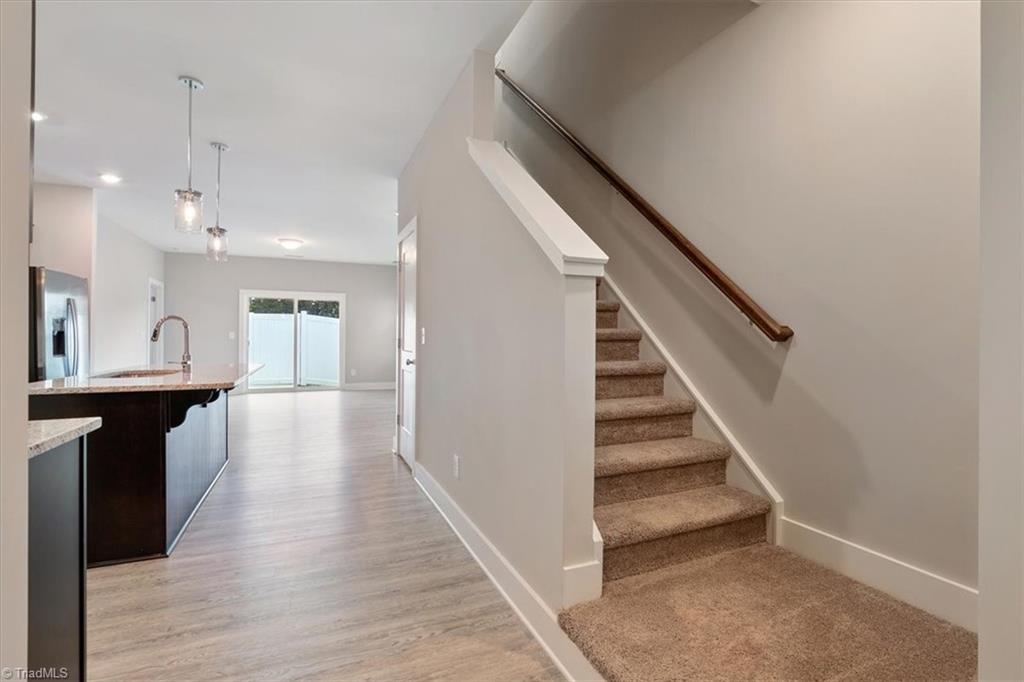 Photo 3 of 30 of 943 Cannon Crossing Circle townhome