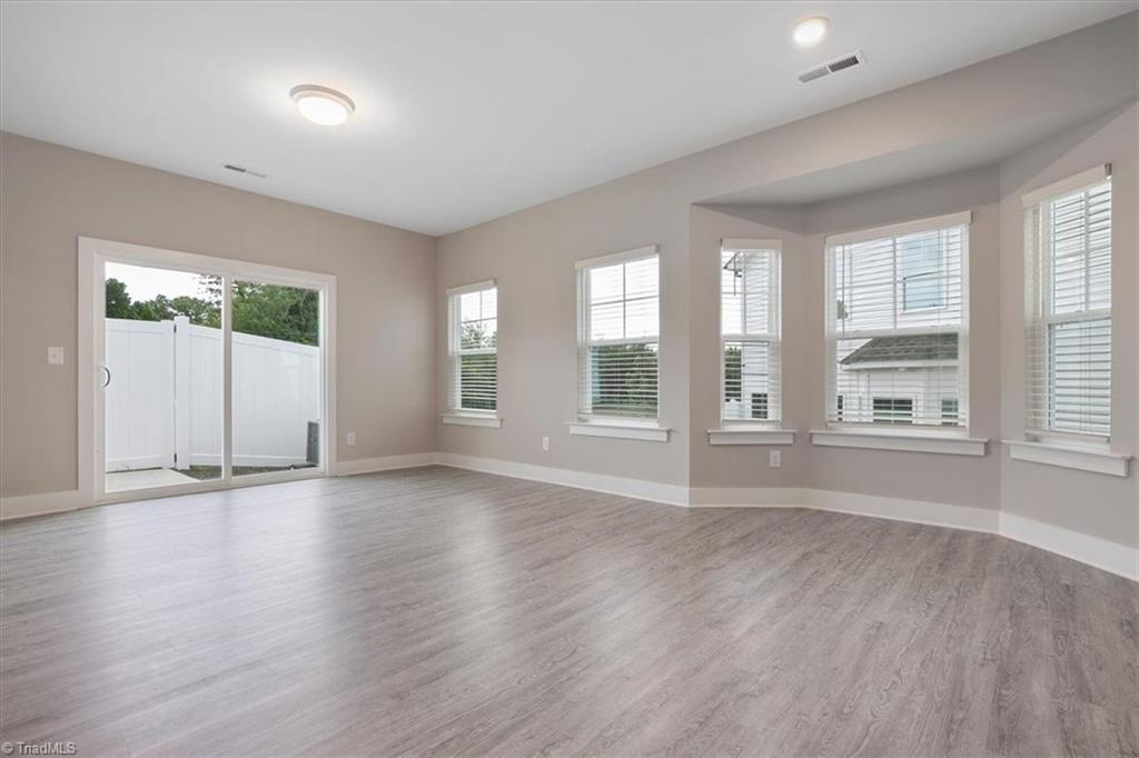 Photo 5 of 30 of 943 Cannon Crossing Circle townhome