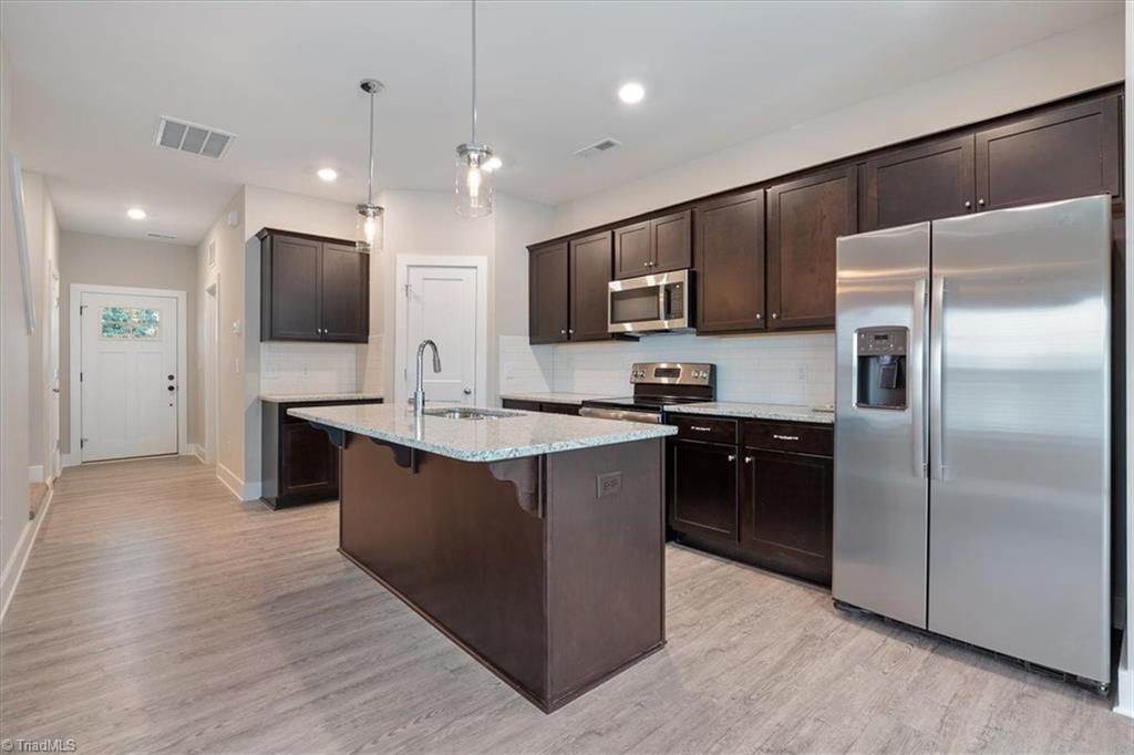Photo 9 of 30 of 943 Cannon Crossing Circle townhome