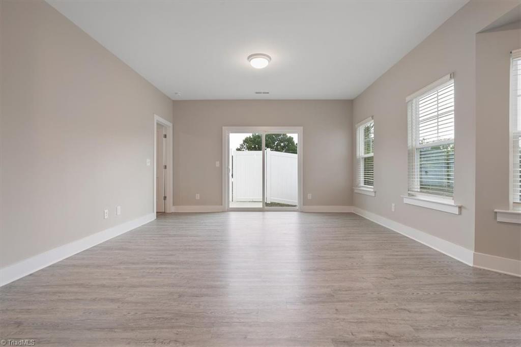 Photo 4 of 30 of 943 Cannon Crossing Circle townhome