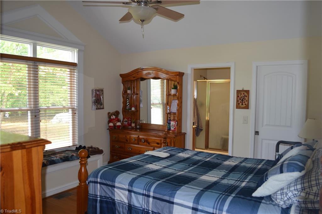 311 Planters Road, Madison, North Carolina image 16