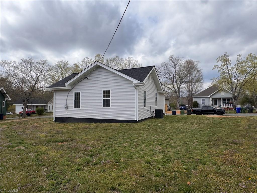 708 1st Rainbow Street, Lexington, North Carolina image 17
