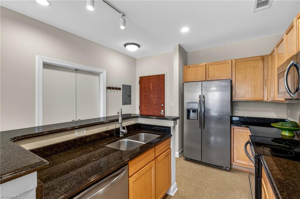 411 W Washington Street 106