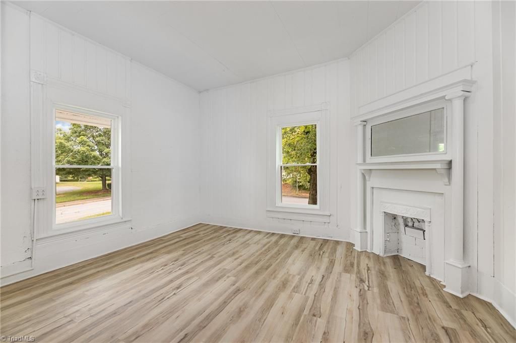 Photo of 1524 E 14th Street, Winston-Salem, NC 27105 (MLS # 1204462)