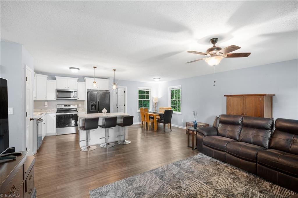 Photo of 80 Meadowdale Drive, Denton, NC 27239 (MLS # 1227046)