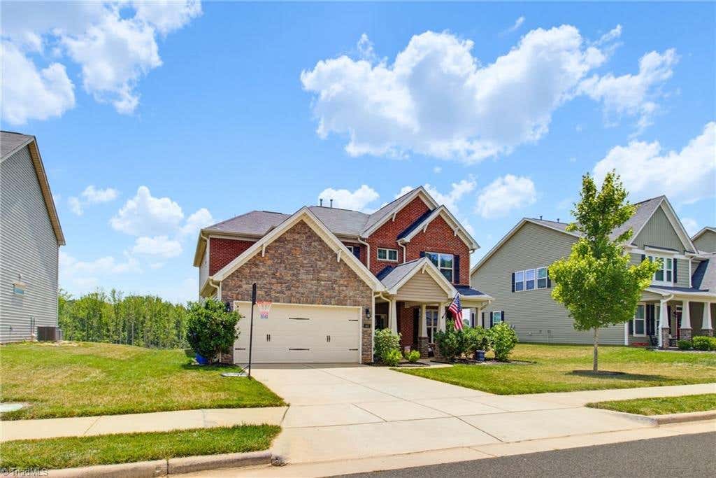 Photo of 1837 Ridge Creek Drive, Kernersville, NC 27284 (MLS # 1226022)