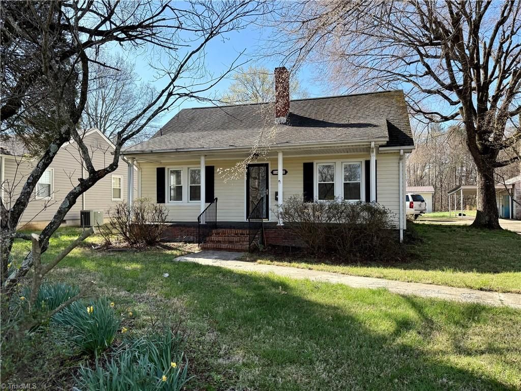 Photo of 7468 NC Highway 135, Mayodan, NC 27027 (MLS # 1213095)