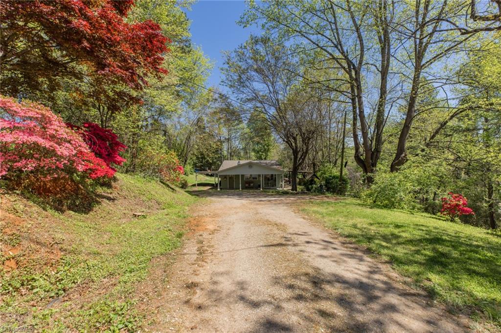 104 Fairmont Drive, North Wilkesboro, North Carolina image 37