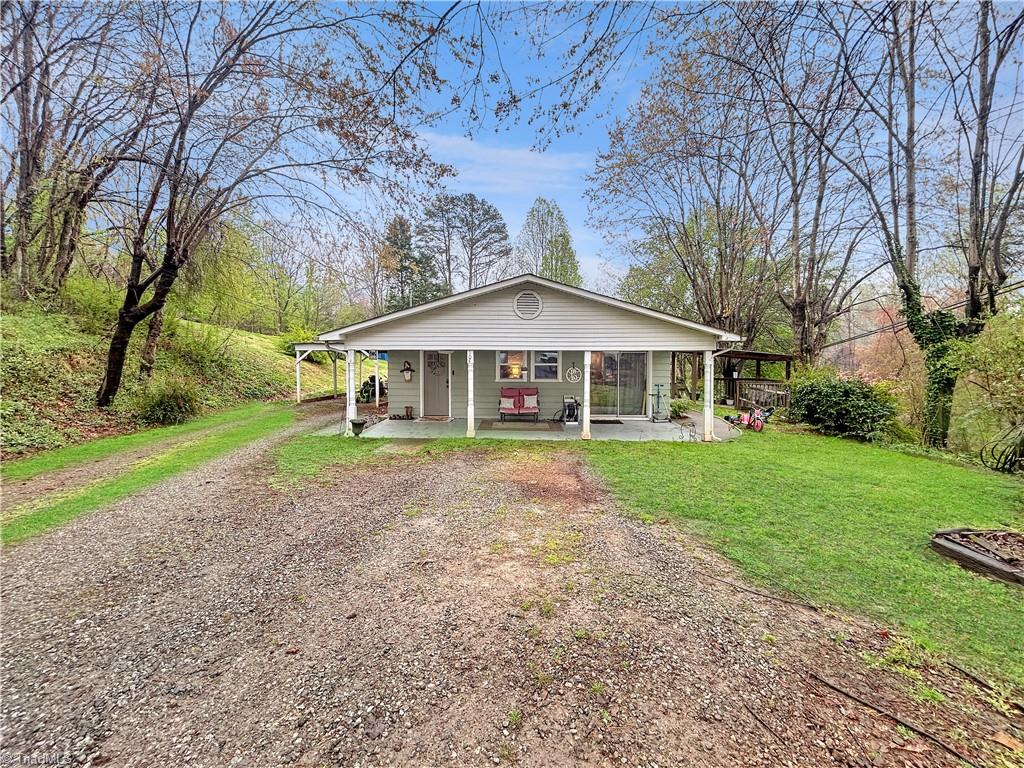 104 Fairmont Drive, North Wilkesboro, North Carolina image 1